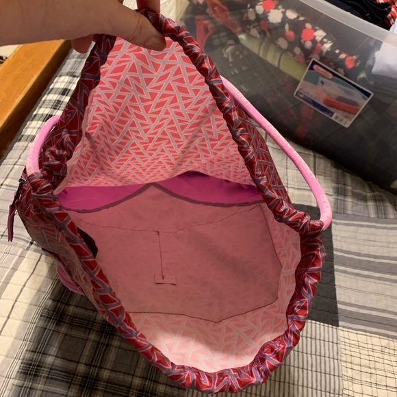 Under Armour drawstring bag BNWOT - Picture 3 of 3